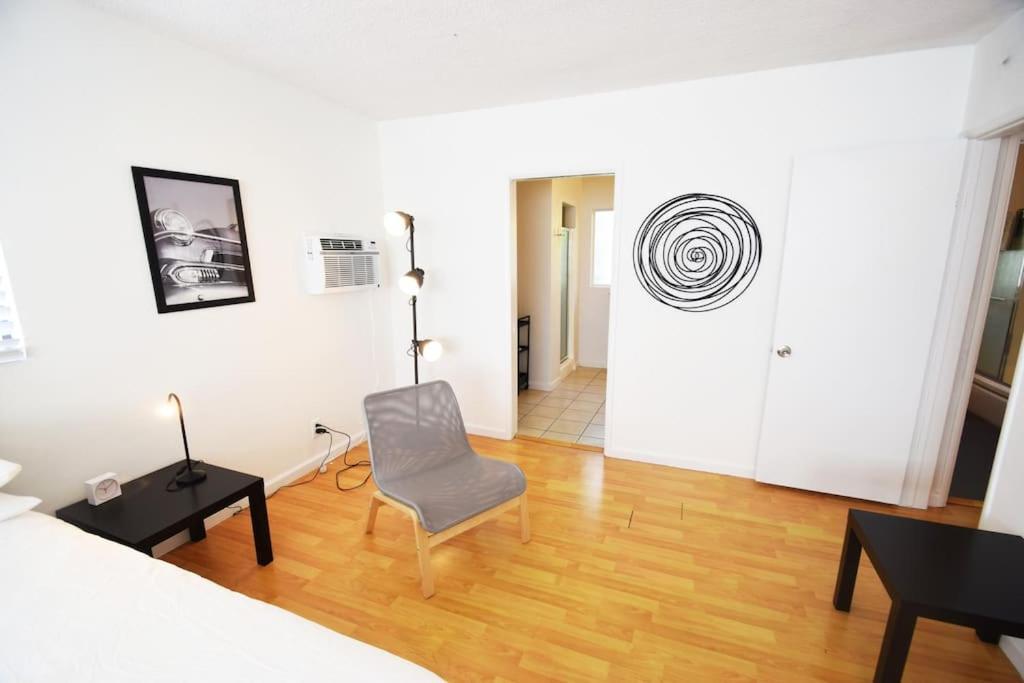 Hollywood Business Apartments Лос Анджелис Екстериор снимка