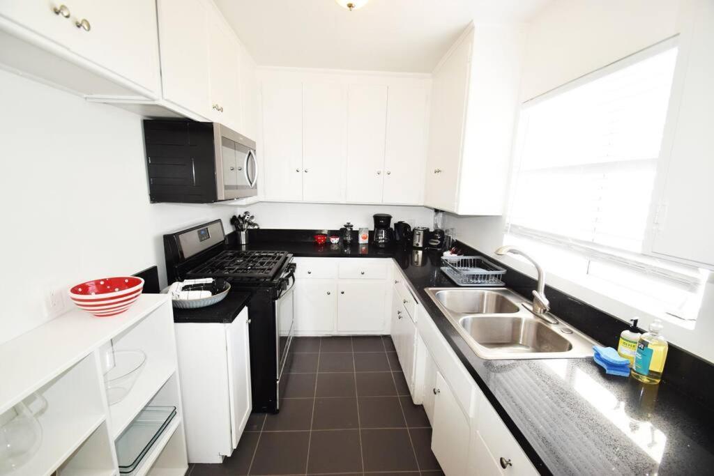 Hollywood Business Apartments Лос Анджелис Екстериор снимка